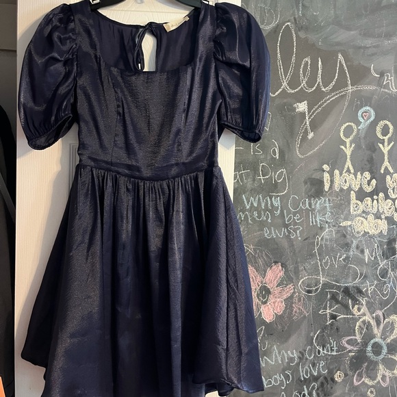 alter’d state iridescent flowy puffer sleeve mini dress! - Picture 2 of 5